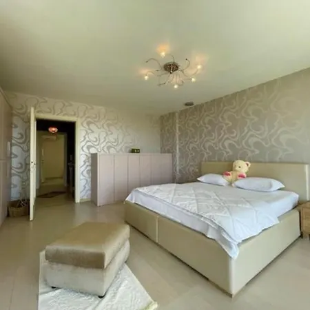 Guezelada * 库萨达斯